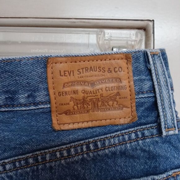 Levi's Button Front Mini Skirt - Picture 10 of 12